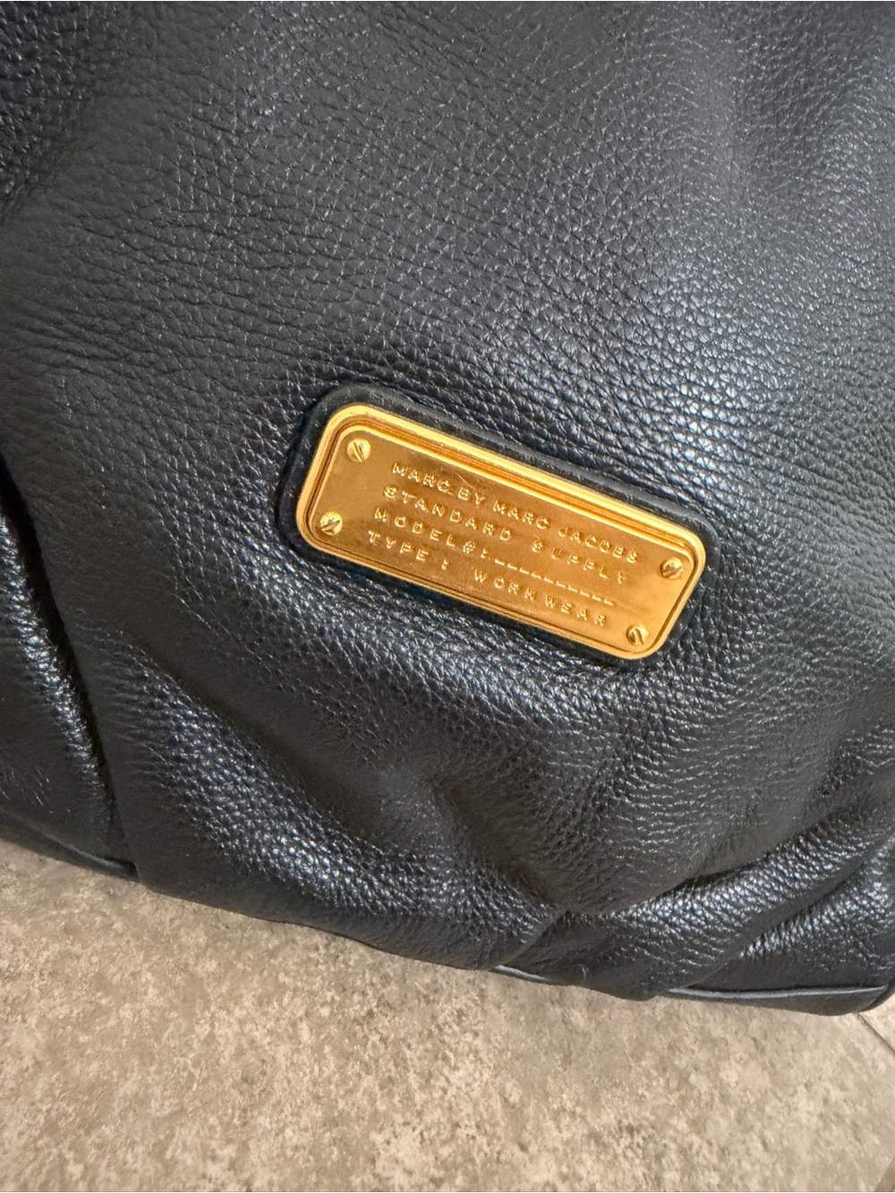 Marc by Marc Jacobs Black Leather Tote with Gold Plaque - Picture 4 of 7